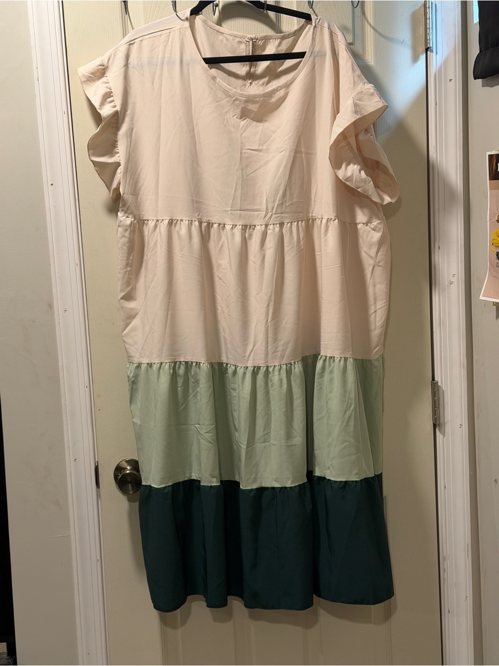 SHEIN Cream & Green Tiered Midi Dress